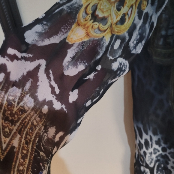 Tunic - Picture 6 of 6